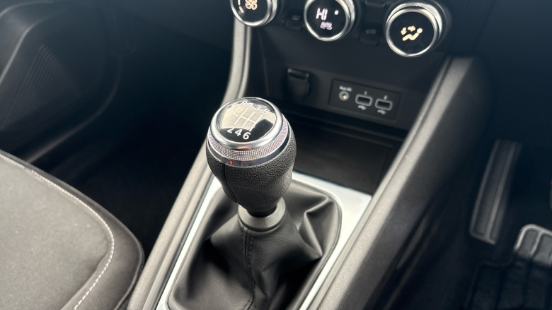 Renault Captur 1.0 TCE 90 Iconic 5dr Petrol Hatchback